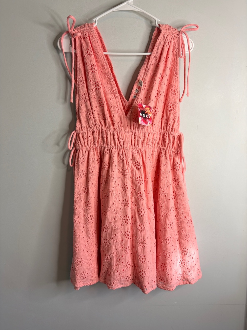 NWT Roxy Bay Breeze Mini Dress Coral Eyelet Tie-Shoulder Sundress